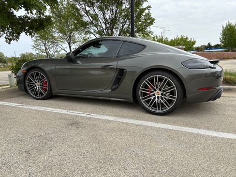 Used 2025 Porsche 718 Cayman GTS image 5