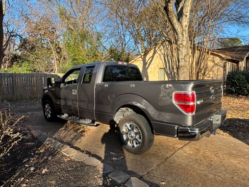 Used 2013 Ford F150 XLT w/ XLT Chrome Pkg image 11