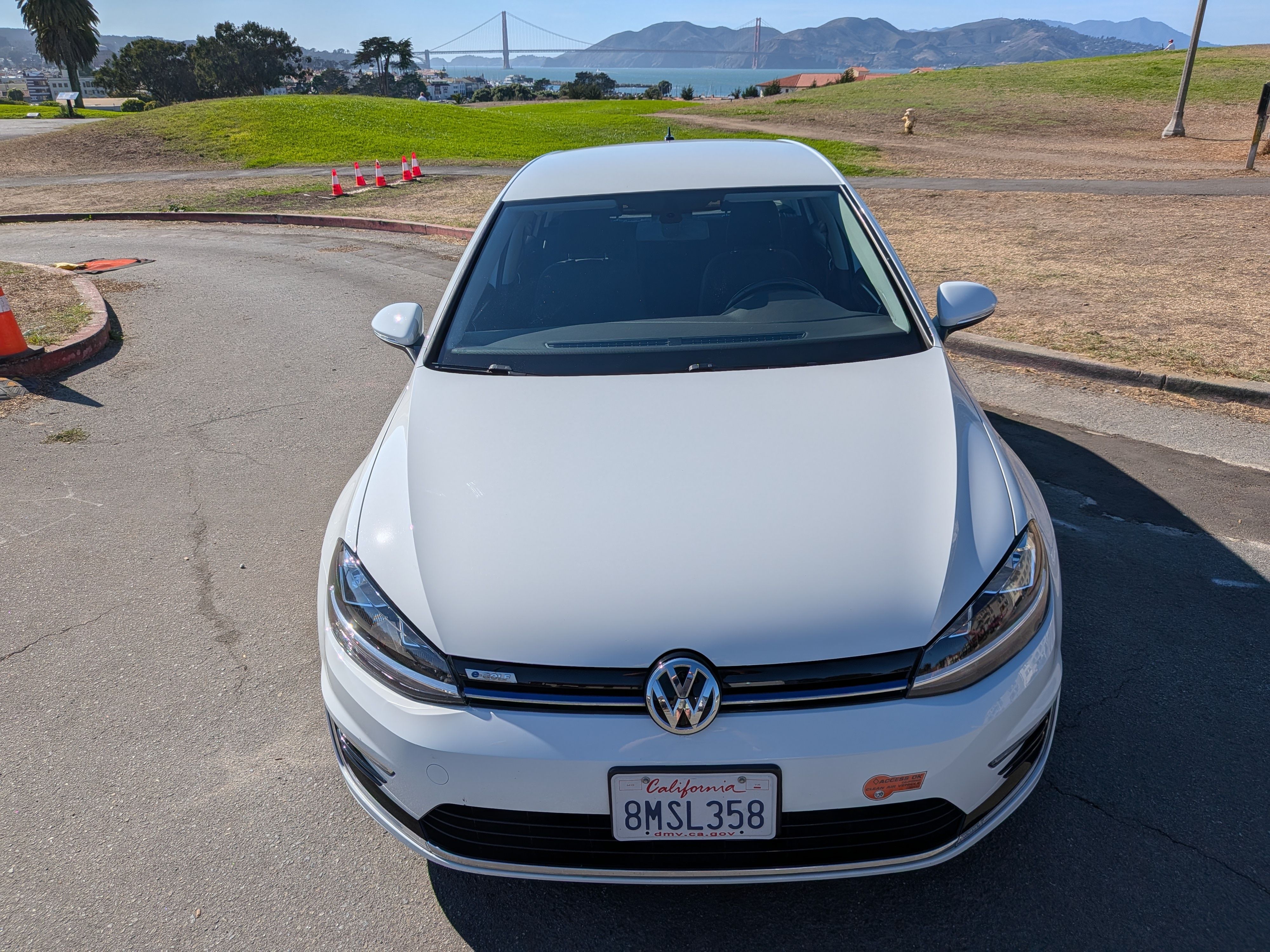 Used 2019 Volkswagen e-Golf SE w/ Driver Assistance Package FWD image 2
