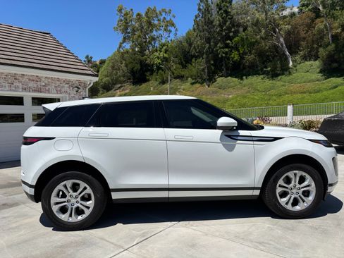 Used 2020 Land Rover Range Rover Evoque S AWD/4WD image 11