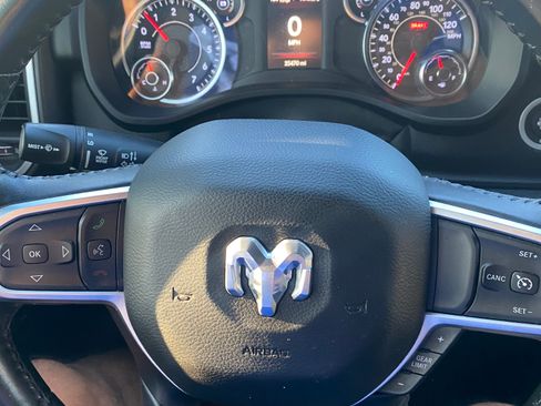 Used 2019 RAM 1500 Big Horn image 9