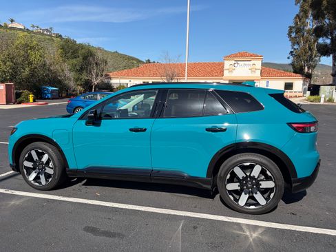 Used 2025 Honda Prologue Elite image 5