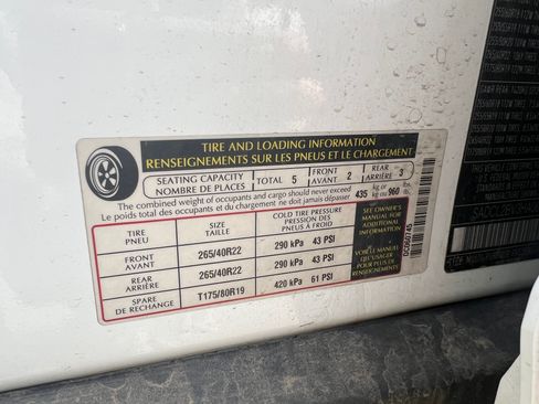 Used 2017 Jaguar F-PACE R-Sport image 21