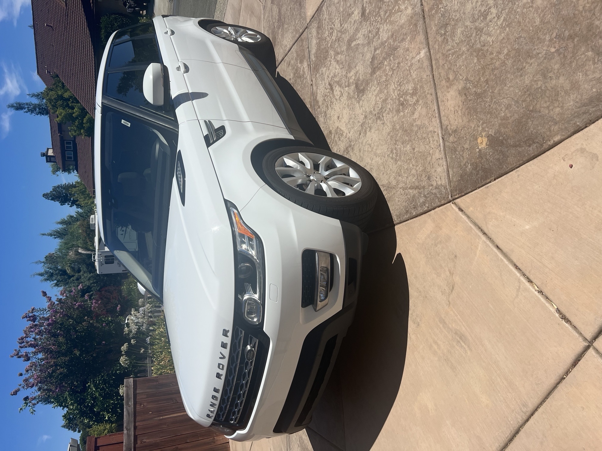 Used 2017 Land Rover Range Rover Sport HSE AWD/4WD image 1