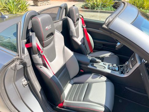 Used 2019 Mercedes-Benz SLC 43 AMG image 18