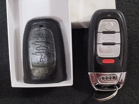 Used 2016 Audi RS 7 Prestige w/ Carbon-Optic Package image 32