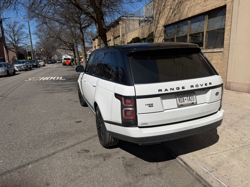 Used 2021 Land Rover Range Rover P525 Westminster Edition image 5