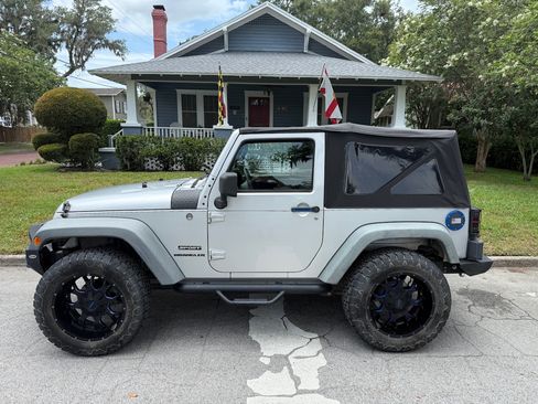 Used 2012 Jeep Wrangler Sport AWD/4WD image 2