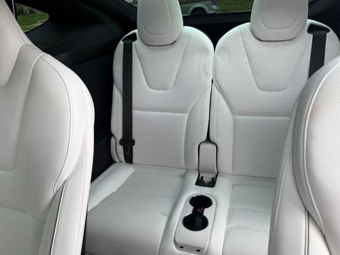 Used 2023 Tesla Model X Plaid image 25