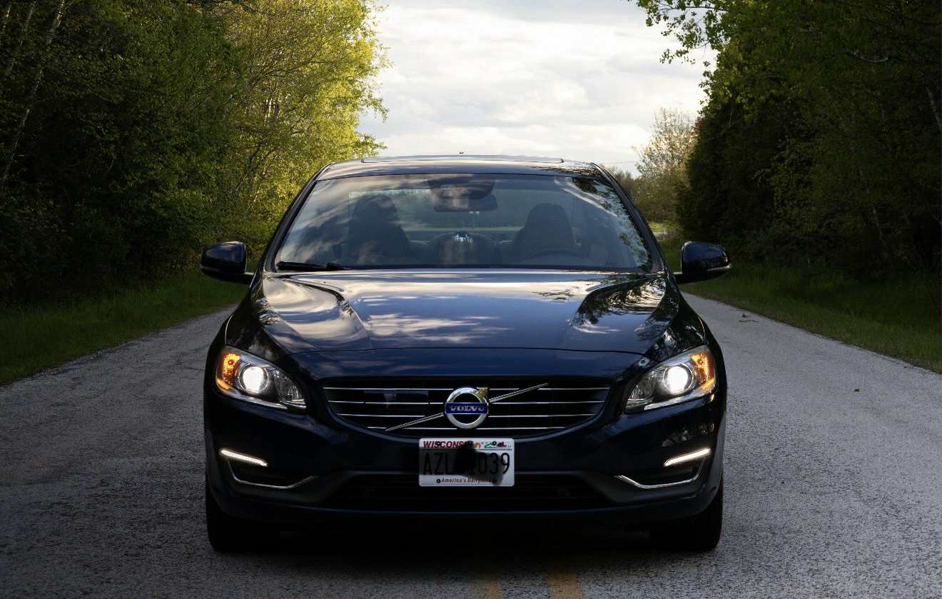 Used 2015 Volvo S60 T5 Premier Plus image 2