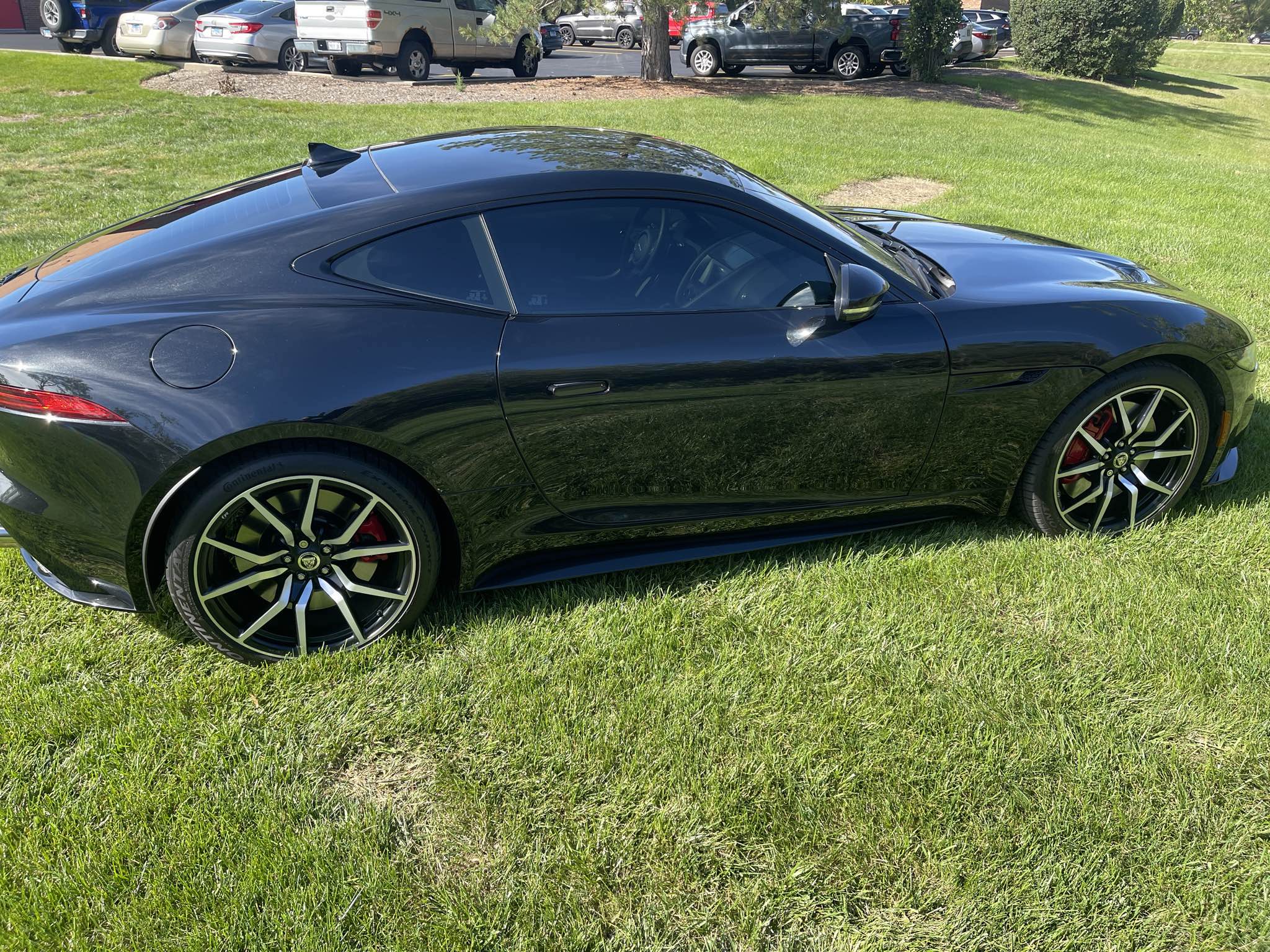 Used 2024 Jaguar F-TYPE R AWD/4WD image 8