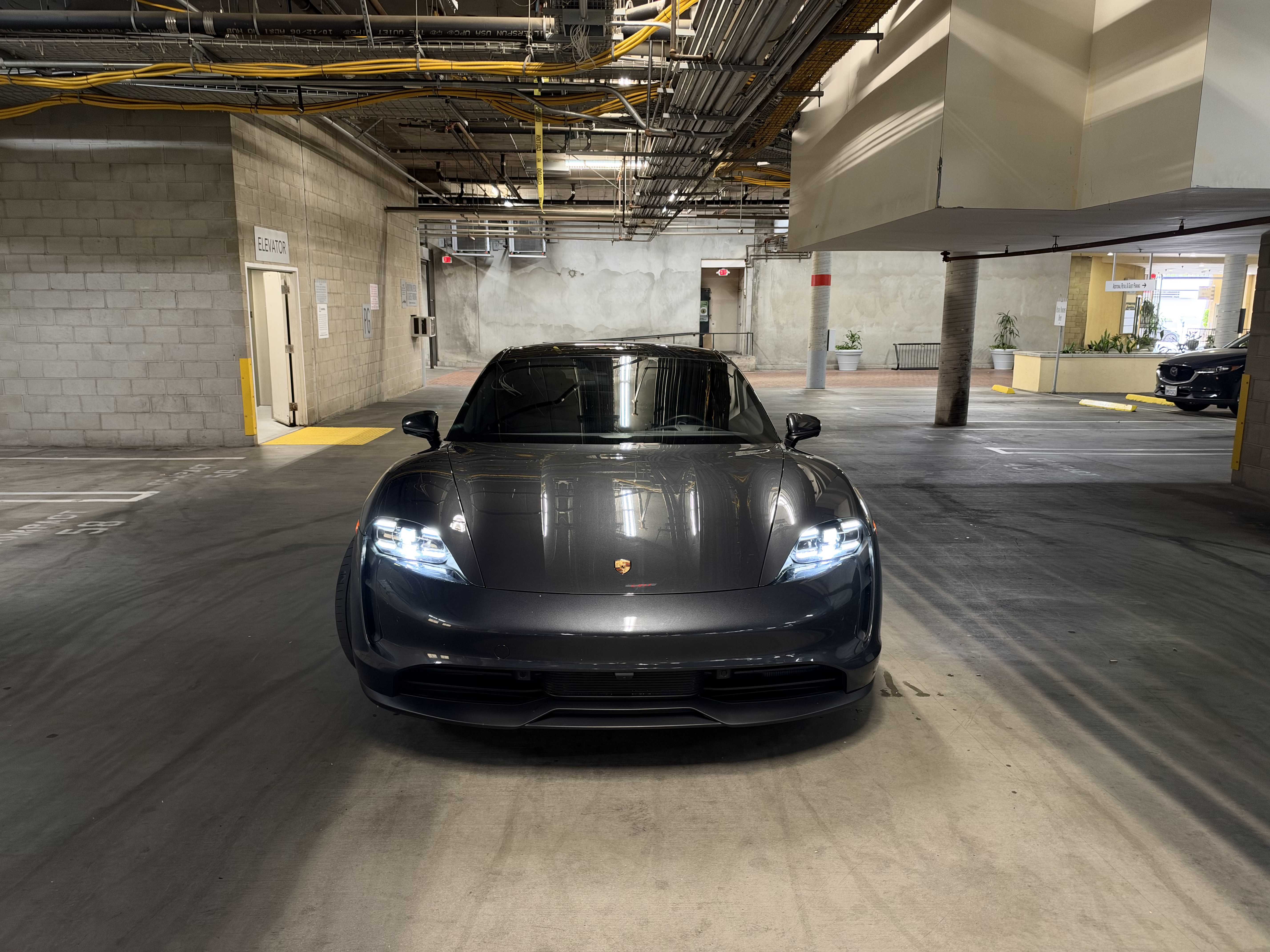 Used 2024 Porsche Taycan RWD image 2