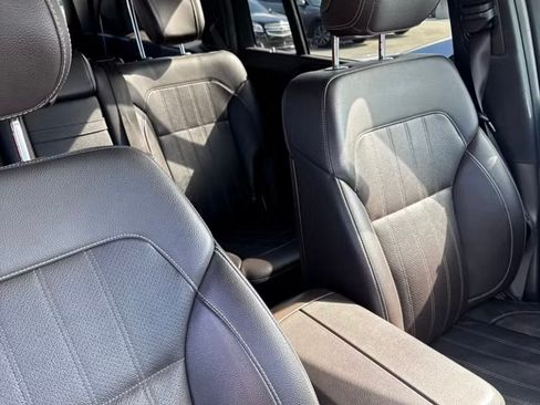 Used 2018 Mercedes-Benz GLS 450 450 4MATIC Sport Utility 4D image 14