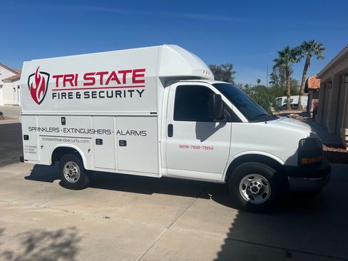 Used 2024 GMC Savana 3500 w/ Power Convenience Package image 2