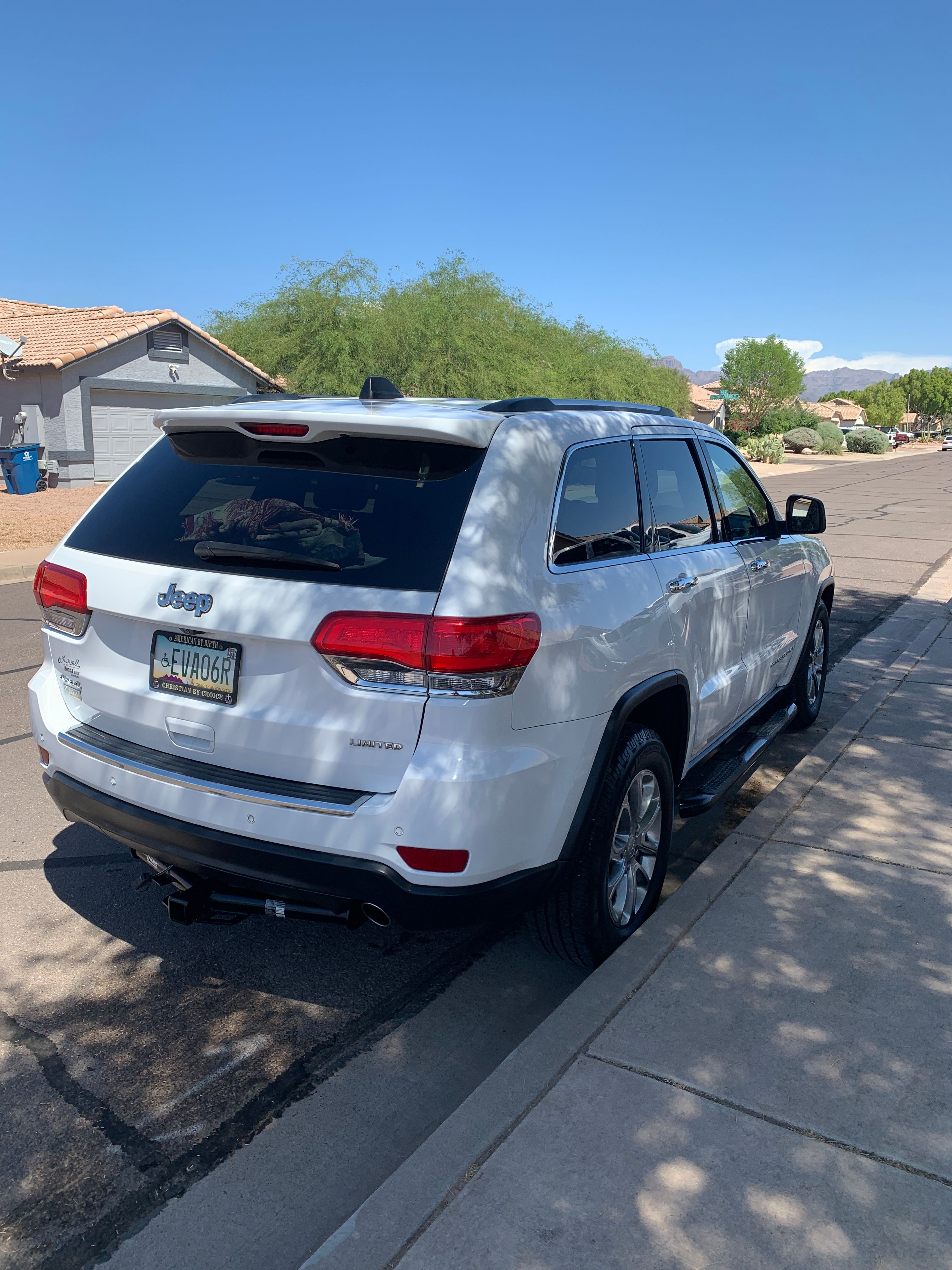 Used 2015 Jeep Grand Cherokee Limited w/ Luxury Group II AWD/4WD image 6