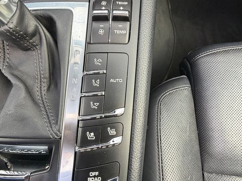Used 2015 Porsche Macan S AWD/4WD image 8