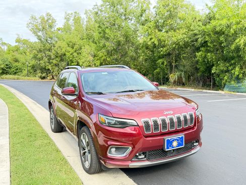 Used 2019 Jeep Cherokee Overland w/ Technology Group image 6
