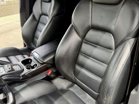 Used 2014 Porsche Cayenne AWD/4WD image 18