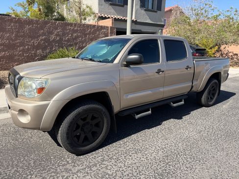 Used 2008 Toyota Tacoma PreRunner RWD image 1