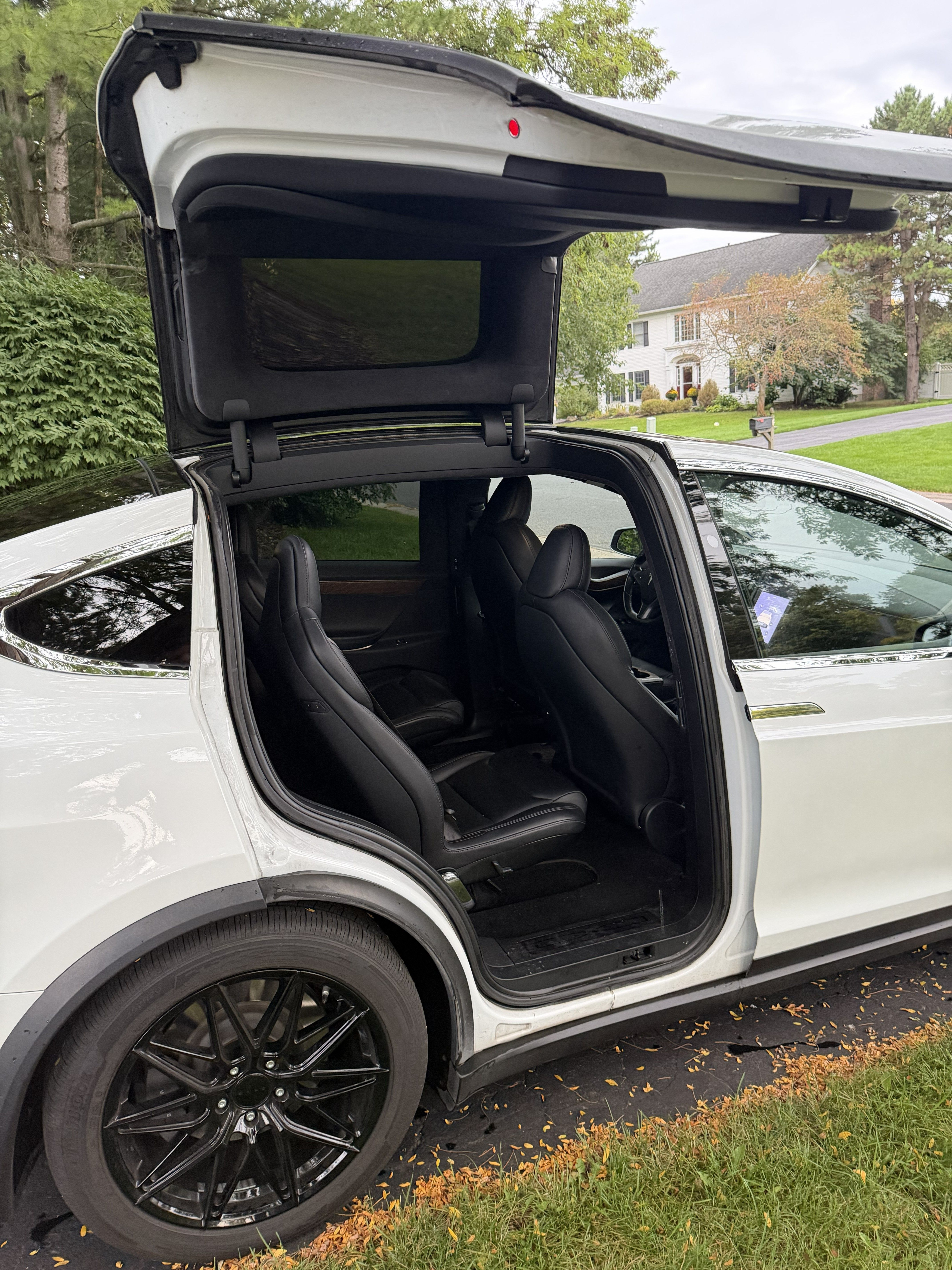 Used 2020 Tesla Model X Long Range AWD/4WD image 15