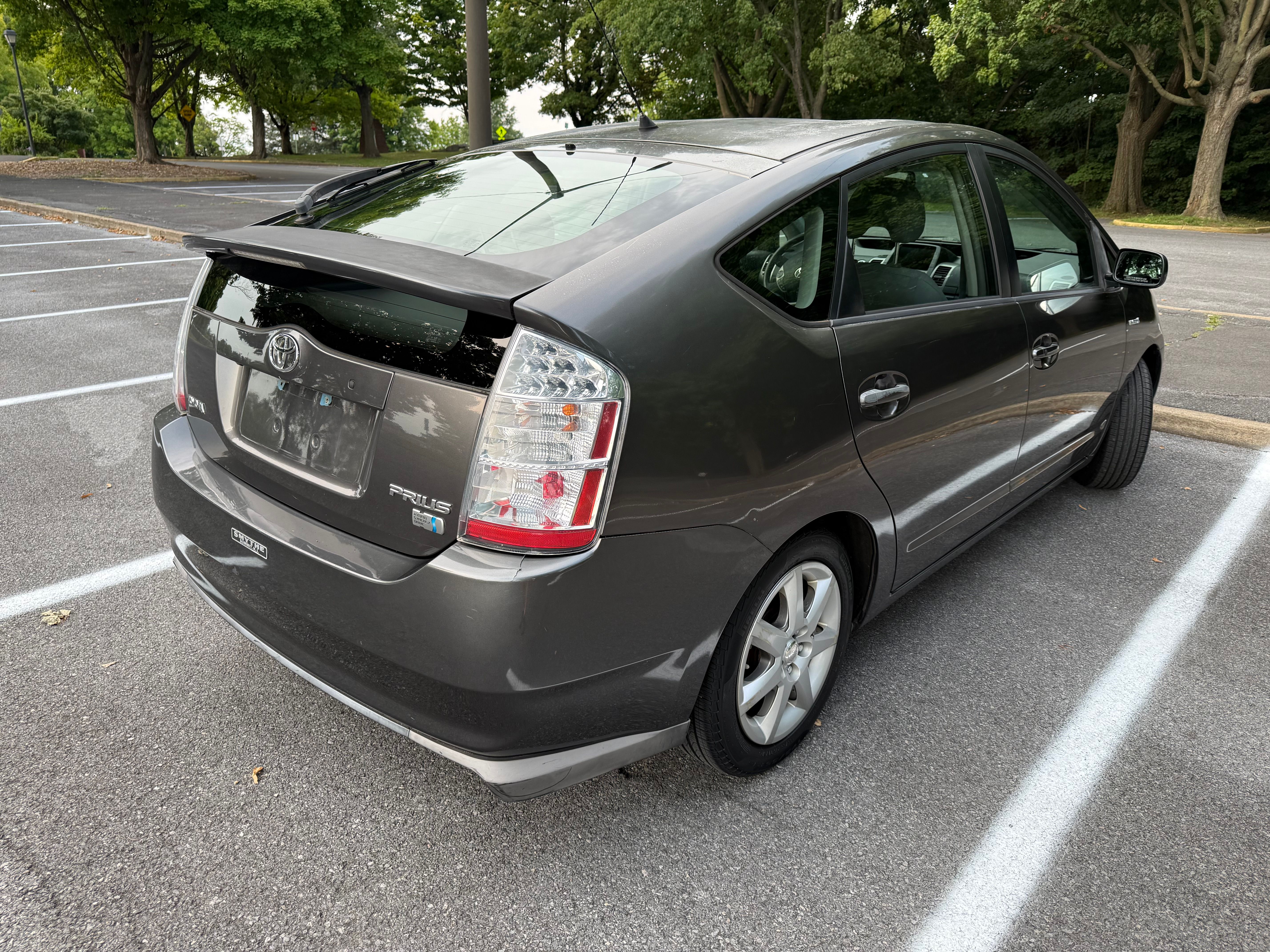 Used 2007 Toyota Prius Touring w/ Pkg 3 FWD image 8