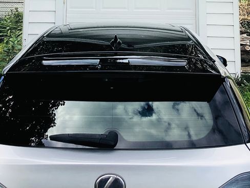 Used 2015 Lexus CT 200h w/ Navigation Package FWD image 6