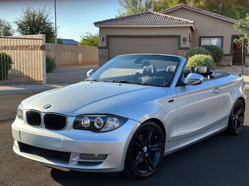 Used 2011 BMW 128i 128i Convertible 2D image 6