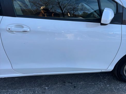 Used 2014 Toyota Yaris LE FWD image 5