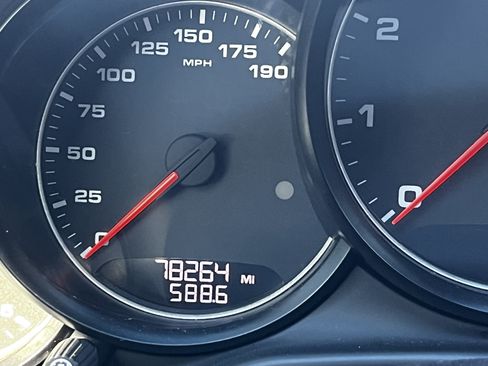 Used 2014 Porsche Panamera image 7