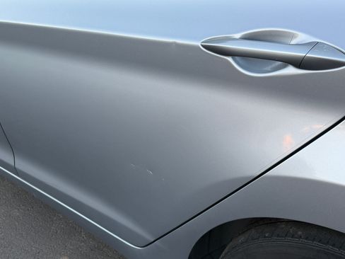 Used 2015 Hyundai Elantra SE w/ Option Group 02 image 10