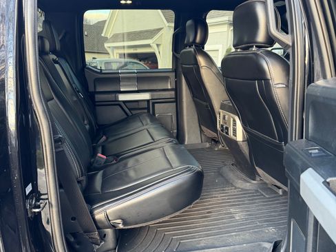 Used 2020 Ford F150 Lariat w/ Equipment Group 502A Luxury image 12