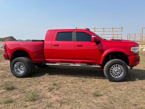 Used 2023 RAM 3500 Laramie AWD/4WD image 1