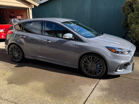 Used 2017 Ford Focus RS image 26