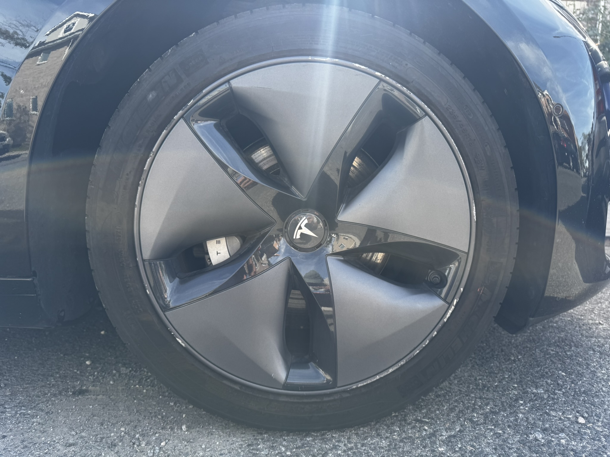 Used 2018 Tesla Model 3 Long Range RWD image 11