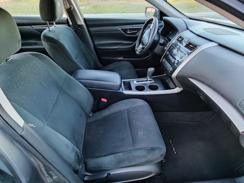 Used 2015 Nissan Altima 2.5 S w/ Power Driver Seat Package image 5