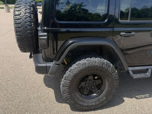 Used 2018 Jeep Wrangler Unlimited Rubicon AWD/4WD image 5
