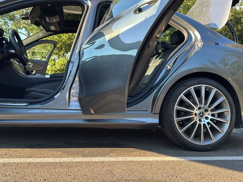 Used 2019 Mercedes-Benz C 300 Sedan image 8