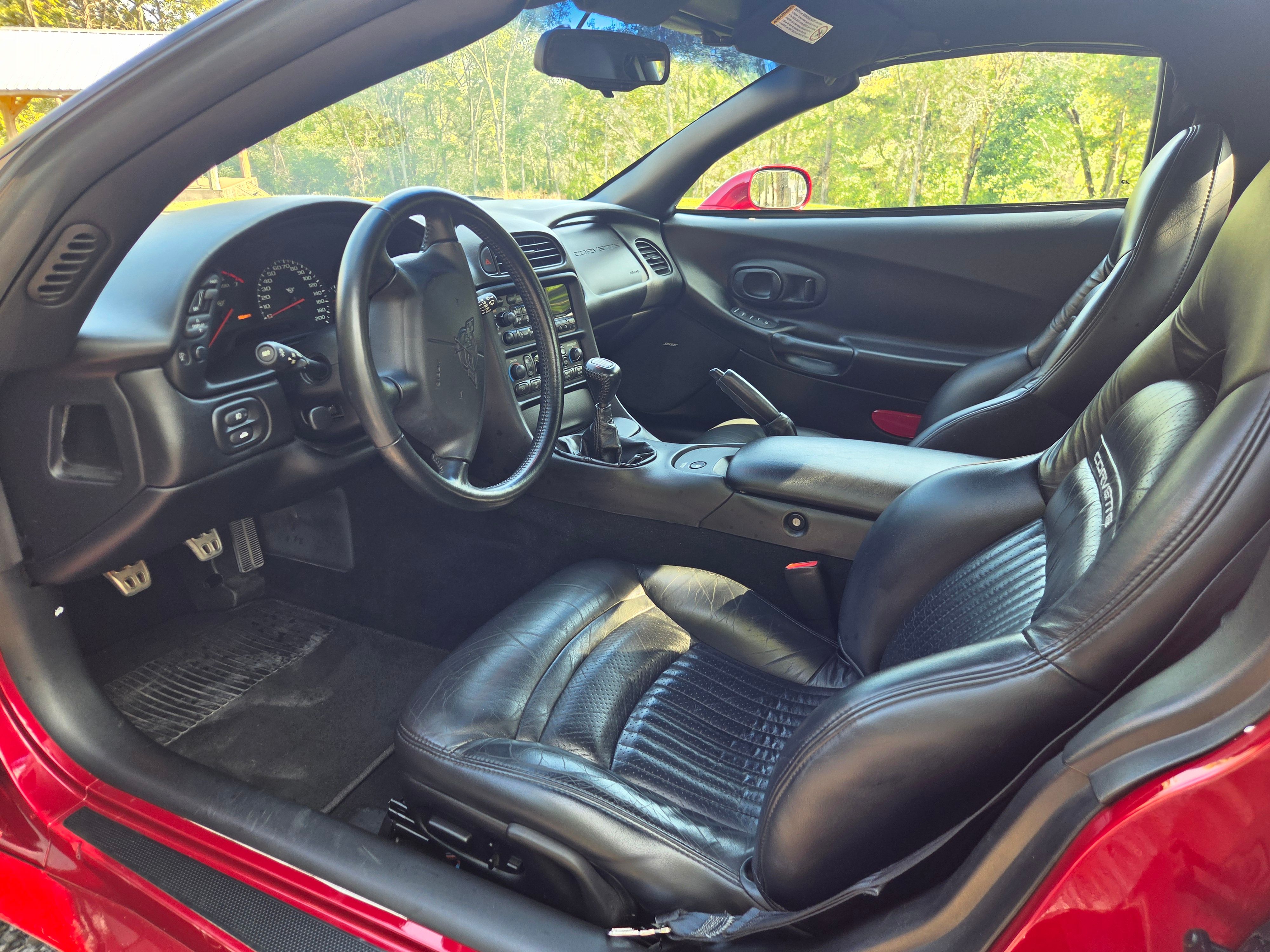 Used 2000 Chevrolet Corvette Convertible w/ Memory Pkg RWD image 5