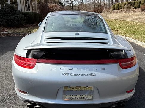 Used 2014 Porsche 911 Carrera 4S image 4