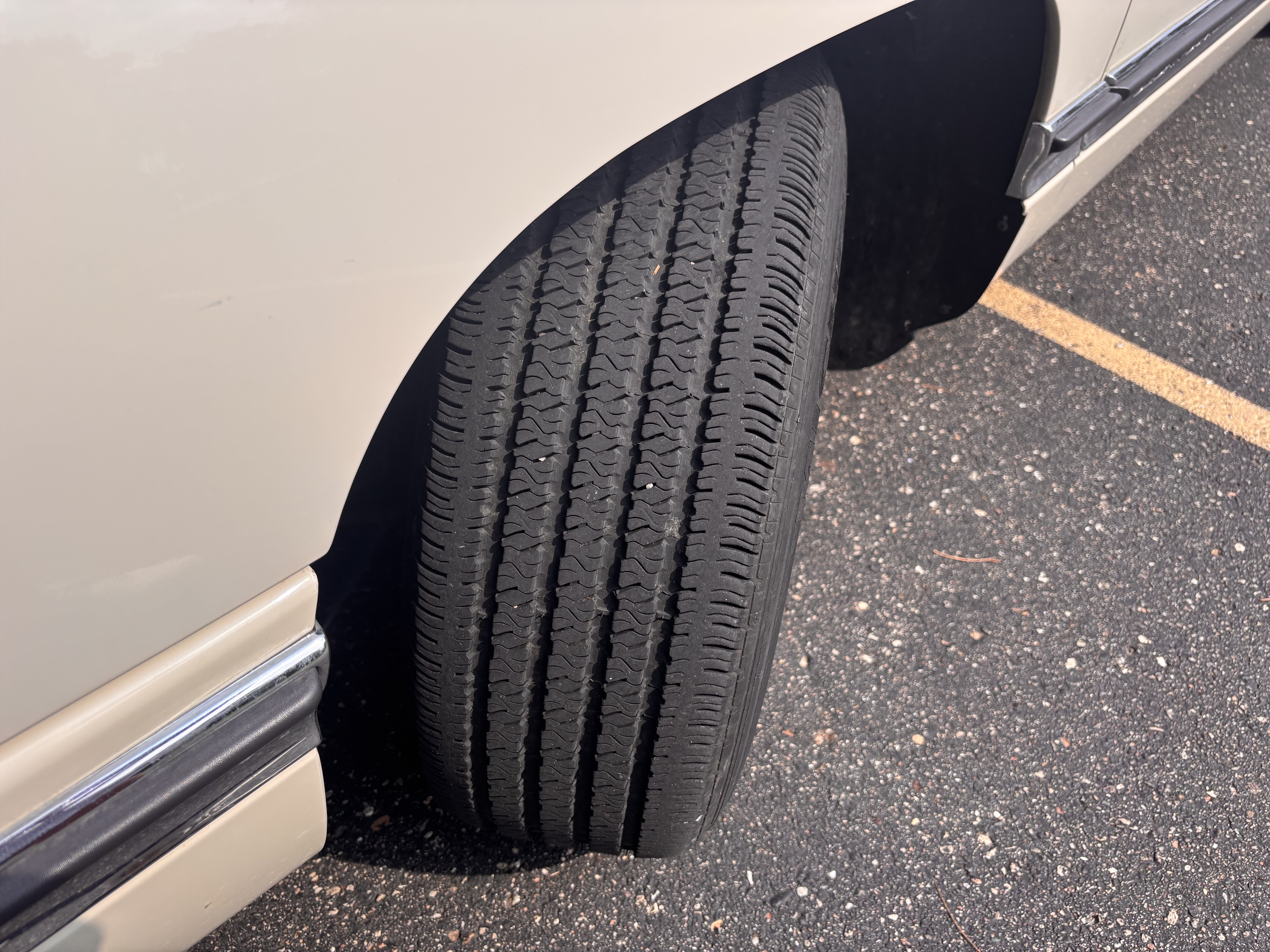 Used 1996 Cadillac De Ville Sedan FWD image 15