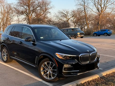 Used 2019 BMW X5 xDrive40i w/ Premium Package 2 image 8