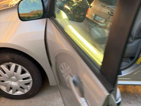 Used 2006 Toyota Sienna LE image 11