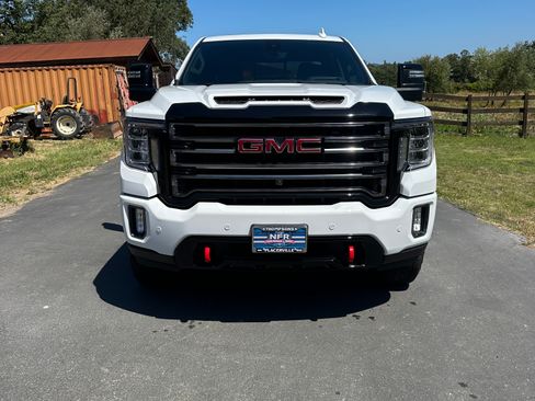 Used 2023 GMC Sierra 2500 AT4 w/ AT4 Premium Plus Package AWD/4WD image 10