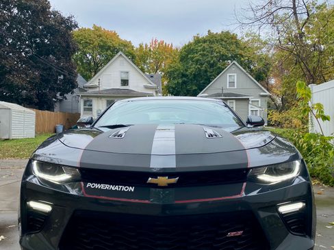 Used 2017 Chevrolet Camaro SS image 1