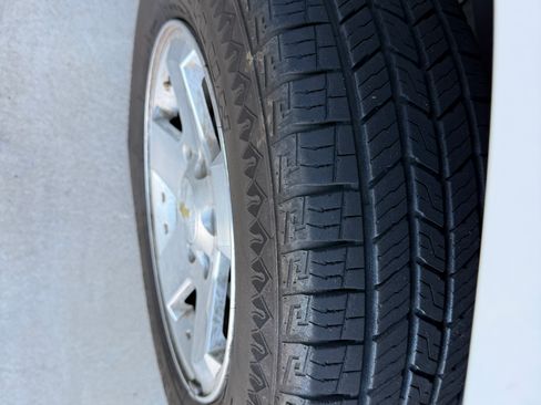 Used 2012 Chevrolet Colorado LT image 12