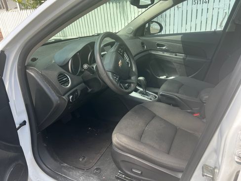 Used 2016 Chevrolet Cruze LT FWD image 7