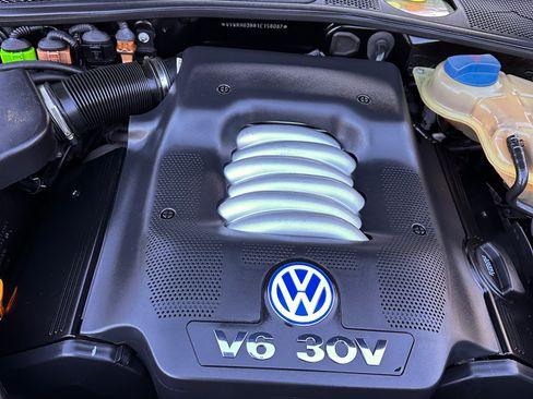 Used 2001 Volkswagen Passat GLX image 17