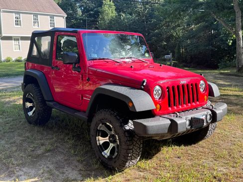 Used 2010 Jeep Wrangler Sport AWD/4WD image 2