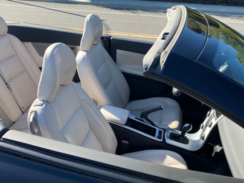 Used 2013 Volvo C70 T5 image 17