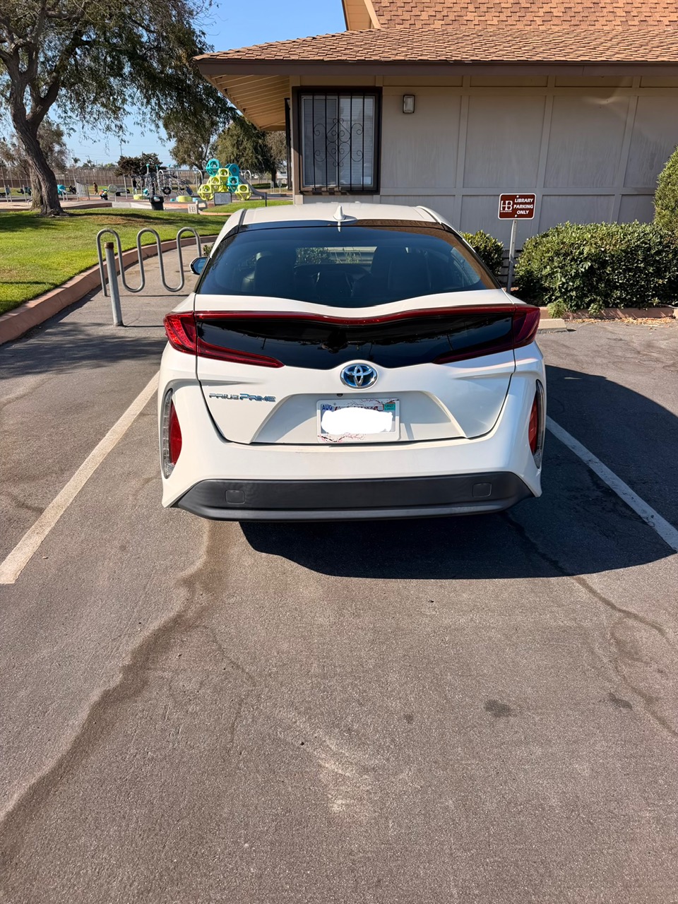 Used 2017 Toyota Prius Prime Premium w/ Carpet Mat Package FWD image 4